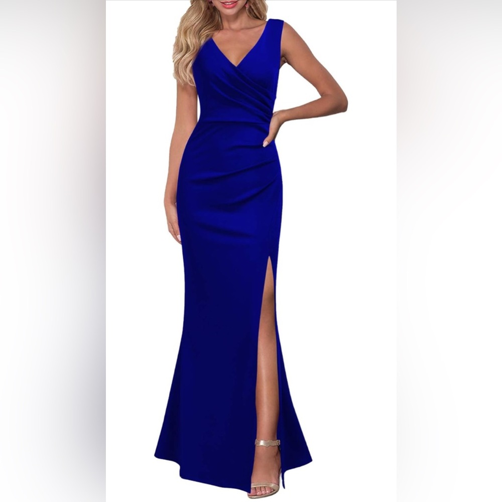 Elegant Blue Evening Gown